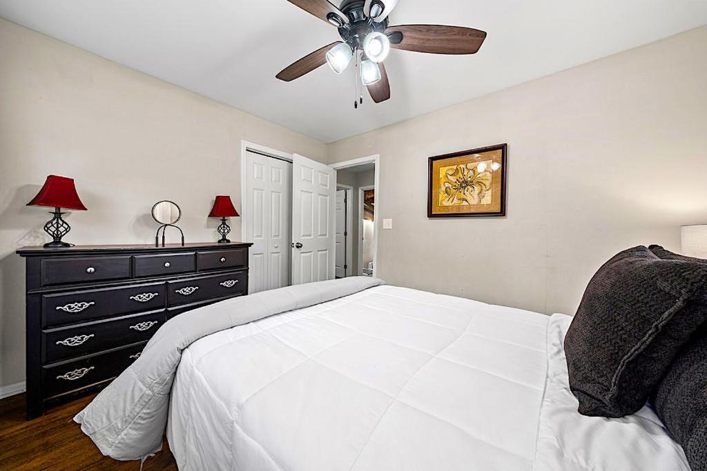 Goodkarma Rentals Refreshed Smyrna Home Near Battery Atl Half Mile To Interstate Atlanta Eksteriør bilde