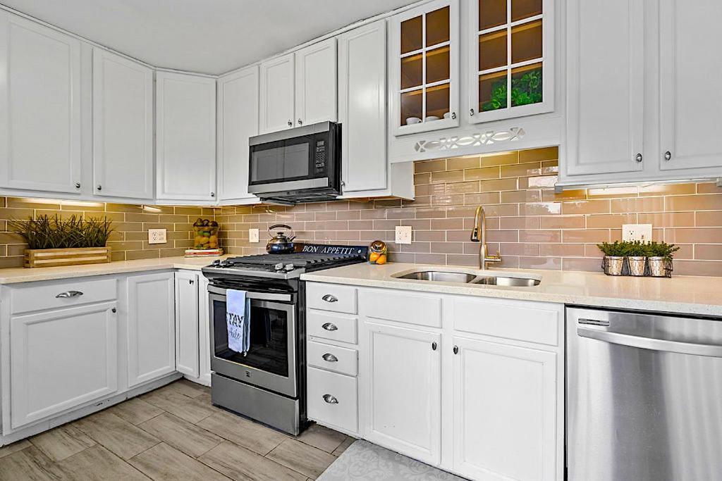 Goodkarma Rentals Refreshed Smyrna Home Near Battery Atl Half Mile To Interstate Atlanta Eksteriør bilde